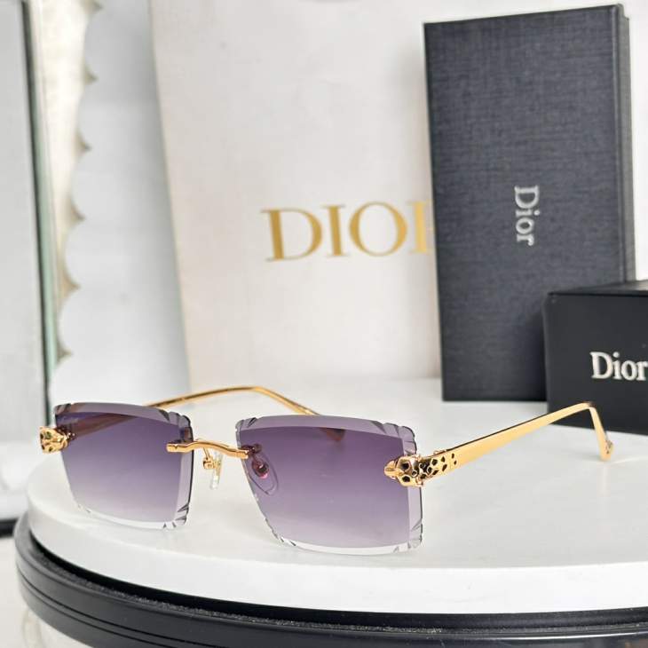 Picture of Dior Sunglasses _SKUfw76015114fw